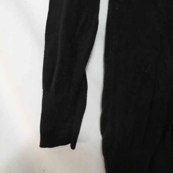 JACOB | medium | Black Knit Button-Up V-Neck Cardigan - Picture 14 of 16